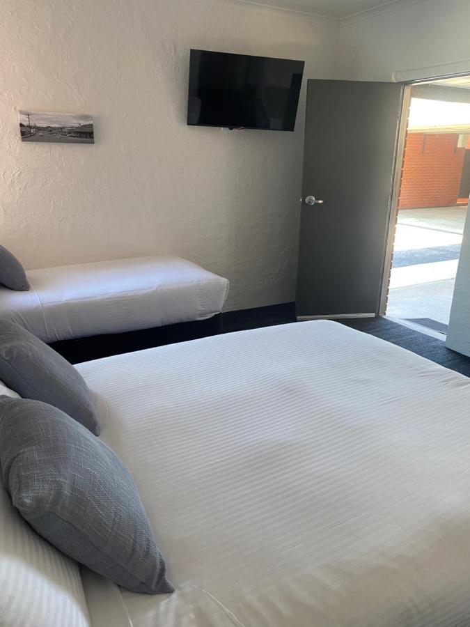 Railway Motel ميرتلفورد المظهر الخارجي الصورة